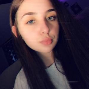 Meet your Posher, Mackenzie